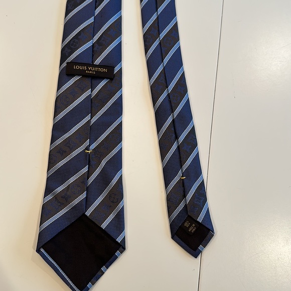 Louis Vuitton LV Blue Panache Silk Men`s Tie - Picture 4 of 6